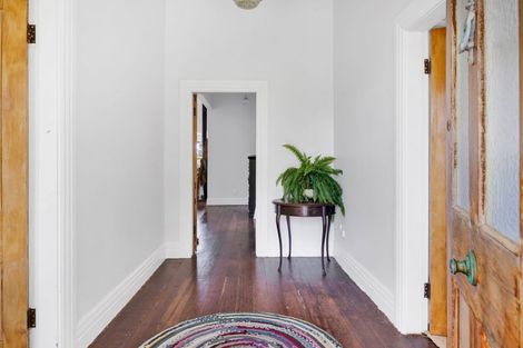 Photo of property in 207 Egmont Street, Patea, 4520