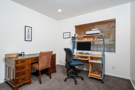 Photo of property in 11 Kahala Place, West Harbour, Auckland, 0618