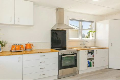 Photo of property in 4 Colvin Street, Westport, 7825