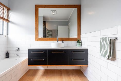 Photo of property in 16 Taksan Place, Pukete, Hamilton, 3200