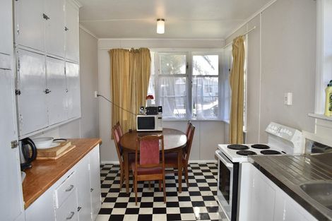 Photo of property in 10 Temuera Street, Otaki, 5512