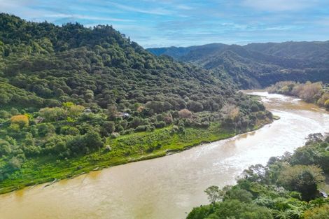 Photo of property in 3081 Whanganui River Road, Matahiwi, Whanganui, 4576