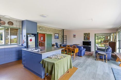 Photo of property in 171 Paetawa Road, Peka Peka, Waikanae, 5391