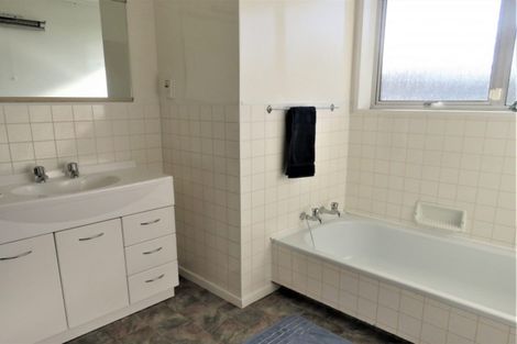 Photo of property in 10 College Street, Oamaru North, Oamaru, 9400