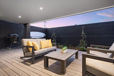 Photo of property in 112 Karewa Parade, Papamoa Beach, Papamoa, 3118