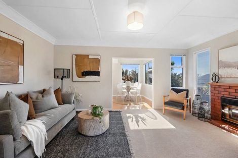 Photo of property in 88 Govett Avenue, Frankleigh Park, New Plymouth, 4310