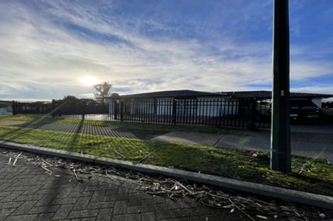 Photo of property in 13 Reyland Close, Weymouth, Auckland, 2103