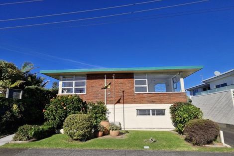 Photo of property in 34 Hamblyn Street, Strandon, New Plymouth, 4312