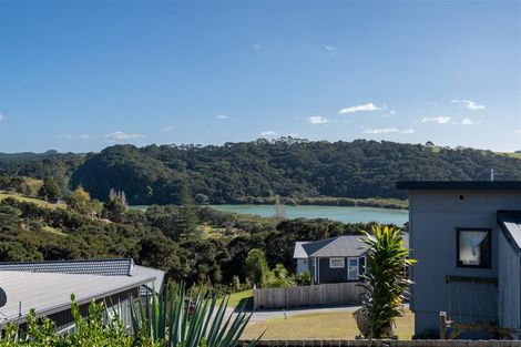 Photo of property in 5 Waterview Place, Haruru, 0204