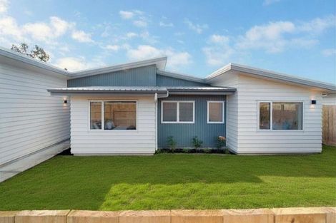Photo of property in 398 Main Road, Huapai, Kumeu, 0810