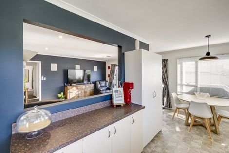 Photo of property in 2 Storkey Street, Marewa, Napier, 4110