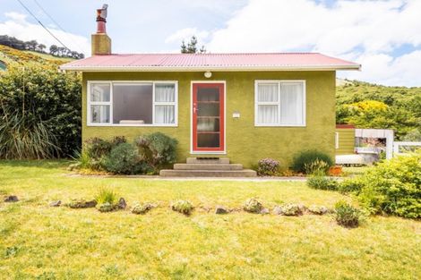 Photo of property in 940 Harington Point Road, Harington Point, Dunedin, 9077