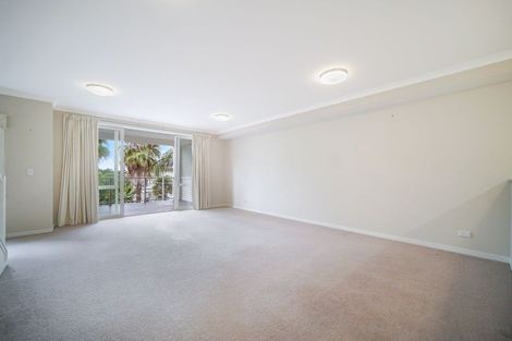 Photo of property in 33 Landmark Terrace, Orewa, 0931