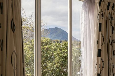 Photo of property in 4 Pipi Street, Two Mile Bay, Taupo, 3330
