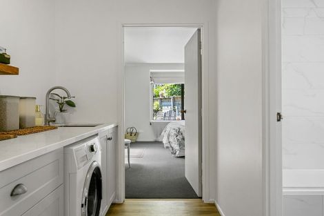 Photo of property in 66 Shepherd Road, Waipahihi, Taupo, 3330