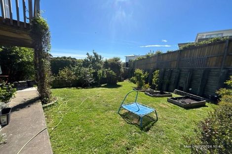 Photo of property in 1/99 Major Hornbrook Road, Mount Pleasant, Christchurch, 8081