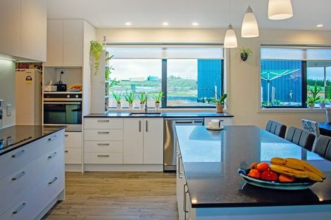 Photo of property in 8 Chatham Rise, Seaward Bush, Invercargill, 9812