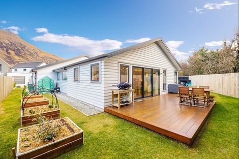 Photo of property in 5 Bathans Lane, Lake Hayes, Queenstown, 9304