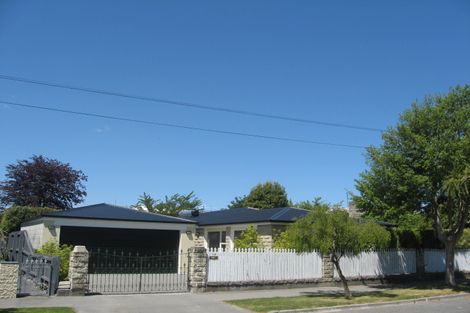Photo of property in 12 Oldwood Street, Bishopdale, Christchurch, 8053