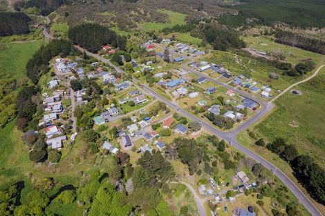 Photo of property in 870 Hokio Beach Road, Hokio Beach, Levin, 5571