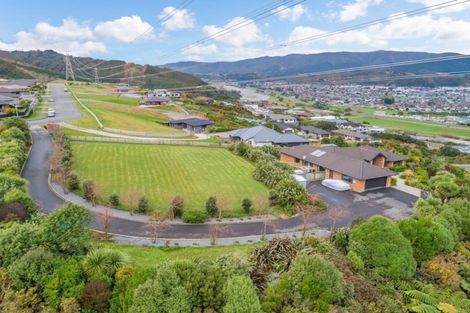 Photo of property in 55 Percy Kinsman Crescent, Riverstone Terraces, Upper Hutt, 5018