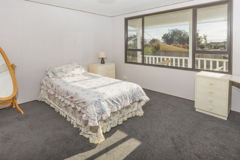 Photo of property in 1/103 Bradbury Road, Botany Downs, Auckland, 2010