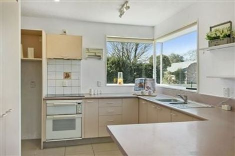 Photo of property in 2 Homer Place, Upper Riccarton, Christchurch, 8041