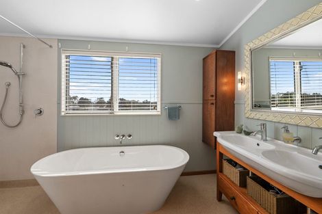 Photo of property in 211 Smart Road, Hillsborough, New Plymouth, 4372