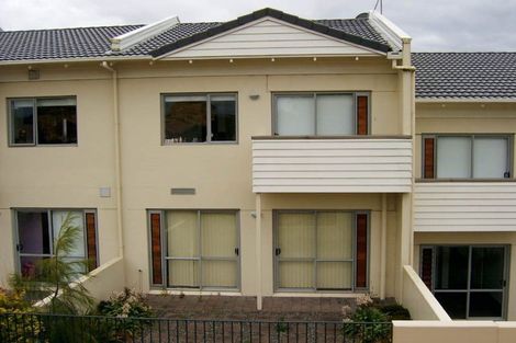 Photo of property in 7e/60 Masons Road, Oteha, Auckland, 0632
