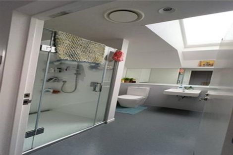 Photo of property in 383 Adelaide Road, Newtown, Wellington, 6021