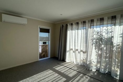 Photo of property in 77a Arahura Crescent, Waitangirua, Porirua, 5024