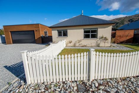 Photo of property in 8b Naylor Street, Clyde, 9330