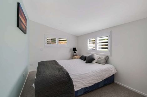 Photo of property in 6 Lancelot Road, Orewa, 0931