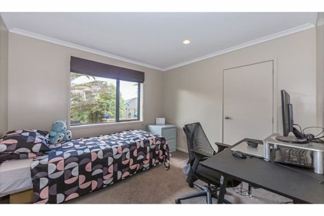 Photo of property in 98 Greenhithe Road, Greenhithe, Auckland, 0632