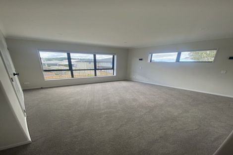 Photo of property in 30 Mettam Drive, Swanson, Auckland, 0614