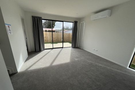 Photo of property in 4/535 Swanson Road, Ranui, Auckland, 0612