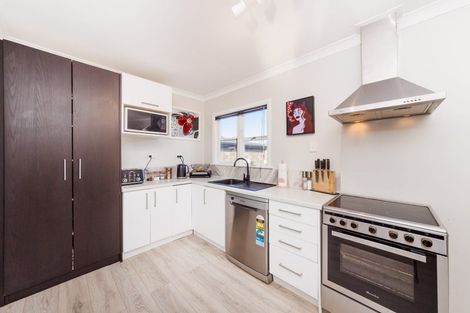 Photo of property in 4 Milton Street, Roslyn, Palmerston North, 4414