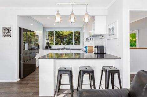 Photo of property in 6 Iona Place, Papakowhai, Porirua, 5024