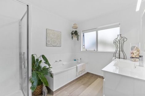 Photo of property in 40 Kaihua Road, Nukuhau, Taupo, 3330