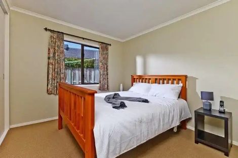 Photo of property in 16 Clemow's Lane, Albany, Auckland, 0632