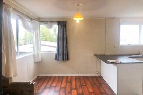 Photo of property in 26 Waimumu Road, Massey, Auckland, 0614