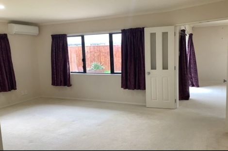 Photo of property in 37 De Menech Grove, Avalon, Lower Hutt, 5011