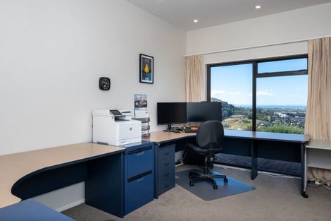 Photo of property in 124 Puketapu Road, Taradale, Napier, 4112