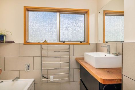 Photo of property in 2 Beaufort Street, Opua, 0200