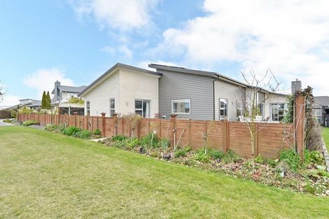 Photo of property in 12 Brookwater Avenue, Northwood, Christchurch, 8051