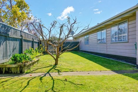 Photo of property in 71 Pohutu Street, Whakatane, 3120