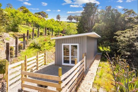 Photo of property in 205 Takahoa Drive, Kaiwaka, 0573