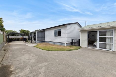 Photo of property in 2/5 Rainsford Street, Moturoa, New Plymouth, 4310