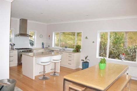 Photo of property in 135 Le Bons Bay Road, Le Bons Bay, Akaroa, 7583