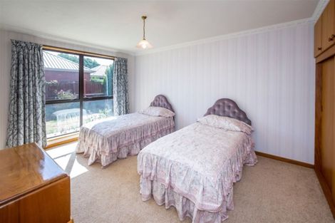 Photo of property in 28 Cricklewood Place, Avonhead, Christchurch, 8042